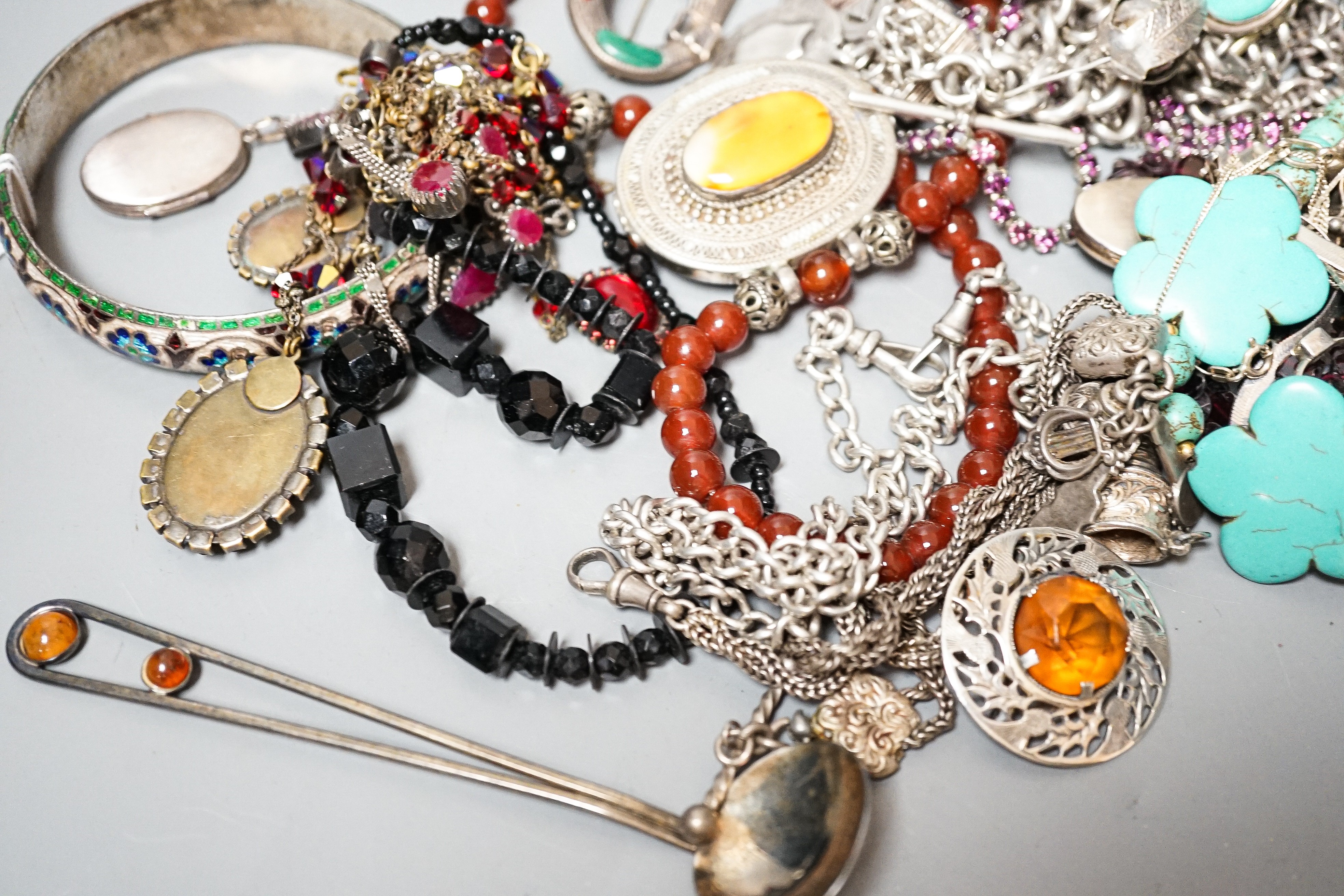 Mixed jewellery etc. including jet, silver and white metal and six amber set spoons.